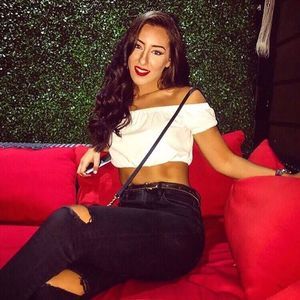 Meet your Posher, Gabriella